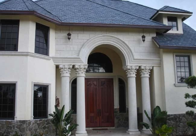Traditional Florida home with columned entry